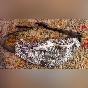 Nike Heritage Hip Pack Snake Skin Waist Bag Fanny Pack Gray Unisex Cross Belt